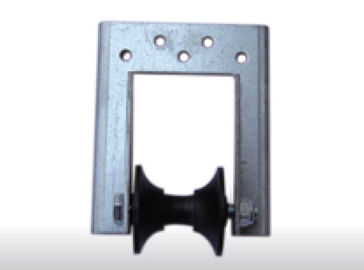3/4“, 1“ gegalvaniseerde staalplaatserre die de verdediger van de systemenbuis met enig plastic wiel in de schaduw stellen