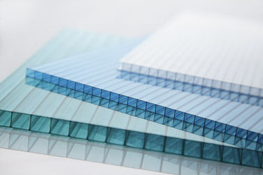 Transparante Met een laag bedekt Uv van het het Polycarbonaat Holle Blad van de Dakraam Commerciële Serre